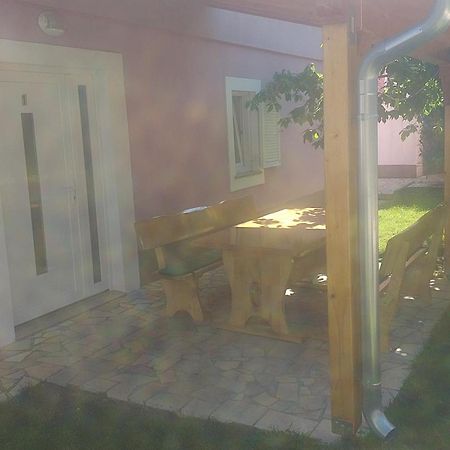Jan 1 Apartment Пула Екстериор снимка