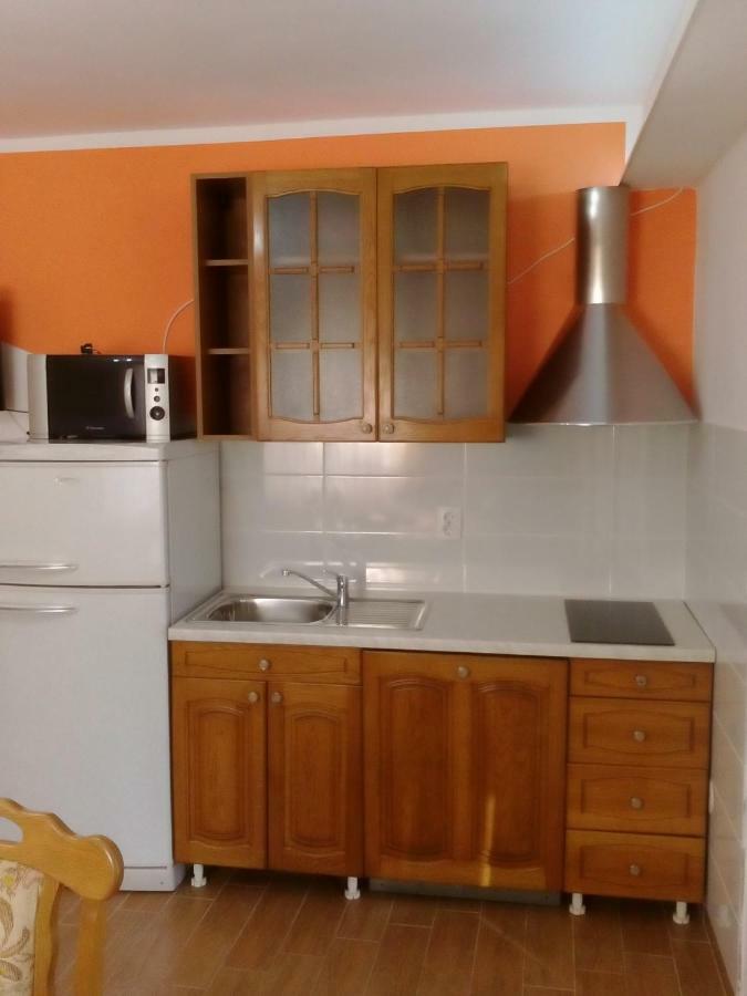 Jan 1 Apartment Пула Екстериор снимка