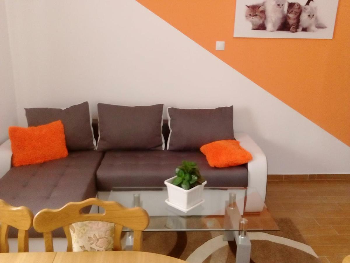 Jan 1 Apartment Пула Екстериор снимка